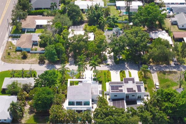 2742 S EAST AVENUE, Sarasota, FL 34239