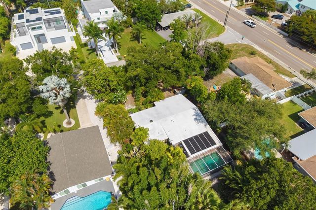 2742 S EAST AVENUE, Sarasota, FL 34239