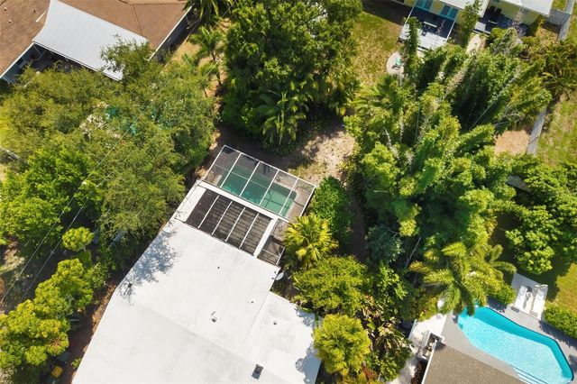 2742 S EAST AVENUE, Sarasota, FL 34239