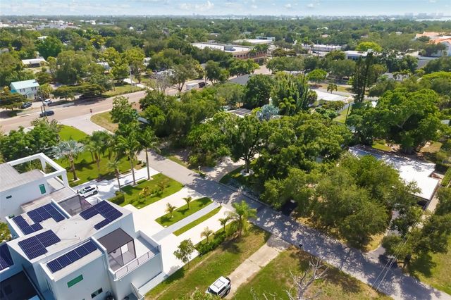 2742 S EAST AVENUE, Sarasota, FL 34239