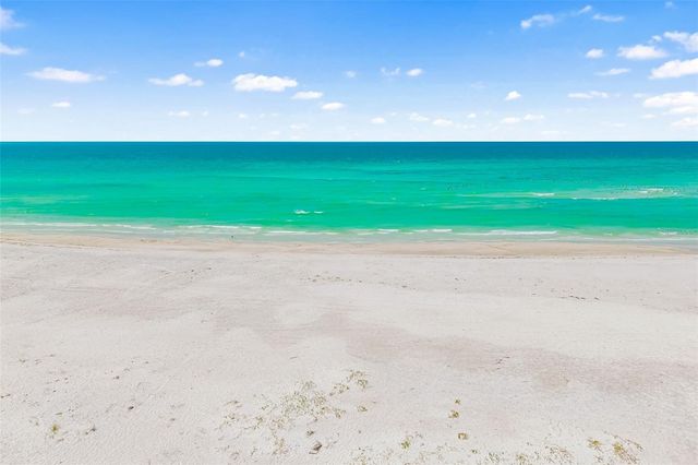2742 S EAST AVENUE, Sarasota, FL 34239