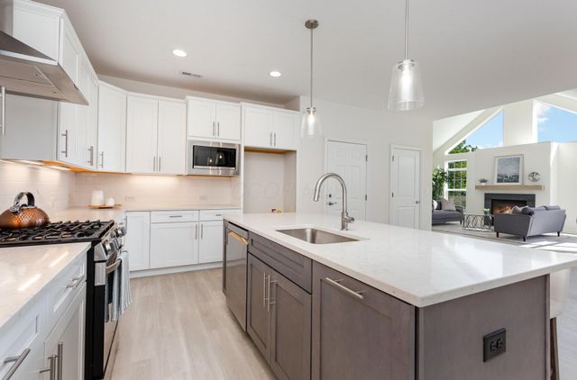 7687 Dulin Farms Drive, Powell, OH 43065