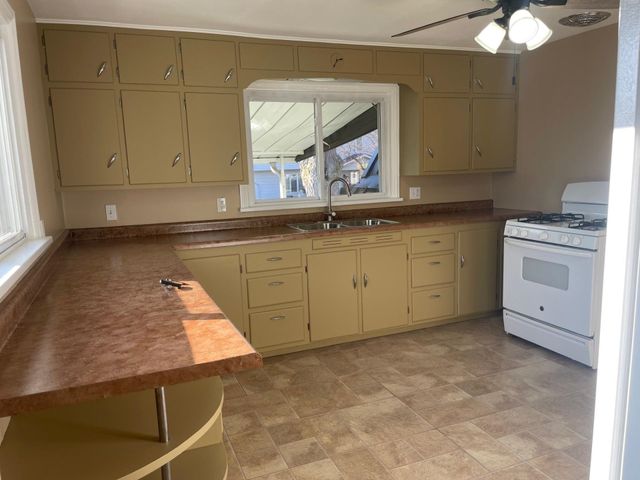 300 N Coldwater Street, Fremont, IN 46737