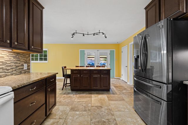 189 Devin St, Jefferson, TX 75657