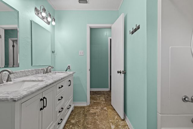 189 Devin St, Jefferson, TX 75657