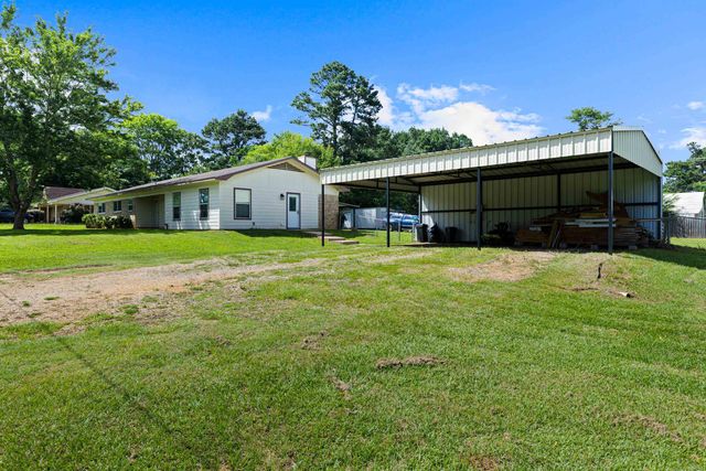 189 Devin St, Jefferson, TX 75657