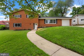 5509 WINDSOR DR, Temple Hills, MD 20748