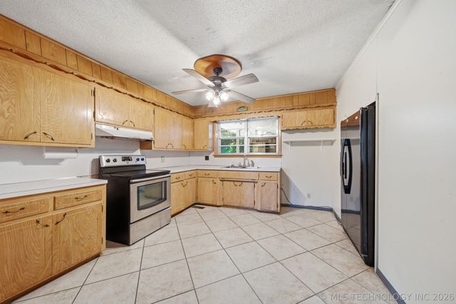 394290 W 4100 Road, Skiatook, OK 74070