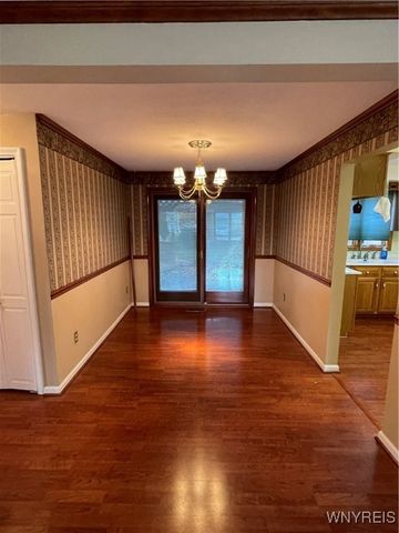 28 Westwood Drive, Tonawanda, NY 14150