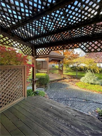 28 Westwood Drive, Tonawanda, NY 14150