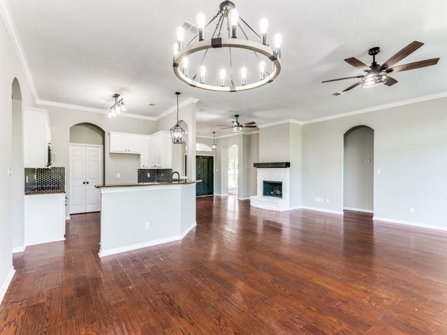 3409 Doris Walker Trail, Burleson, TX 76028