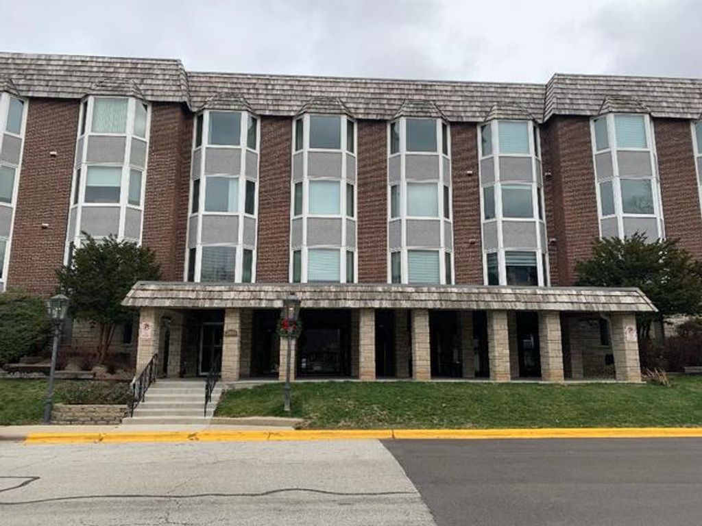 2400 Archbury Lane 2D, Park Ridge, IL 60068