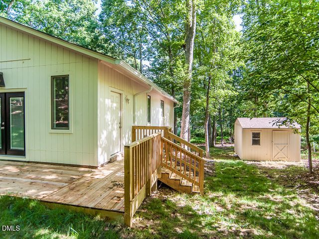 2004 Brocton Place, Durham, NC 27712