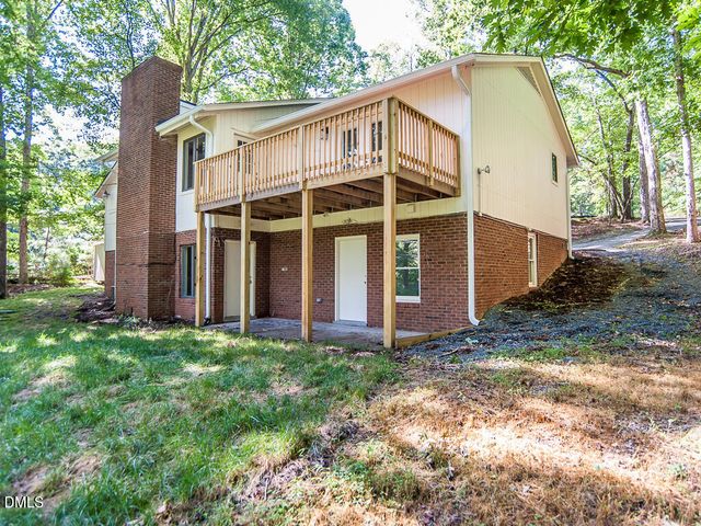 2004 Brocton Place, Durham, NC 27712