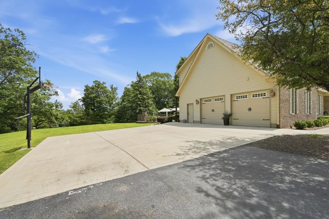 1442 W 127th Place, Crown Point, IN 46307