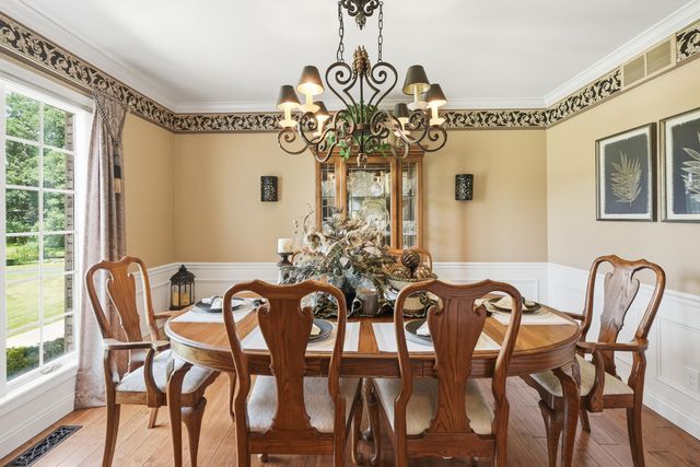 1442 W 127th Place, Crown Point, IN 46307