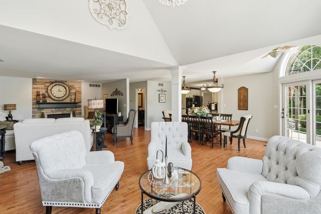 1442 W 127th Place, Crown Point, IN 46307