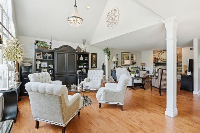 1442 W 127th Place, Crown Point, IN 46307