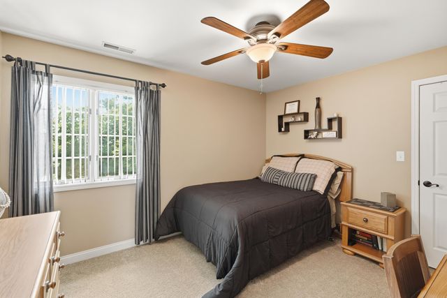 1442 W 127th Place, Crown Point, IN 46307