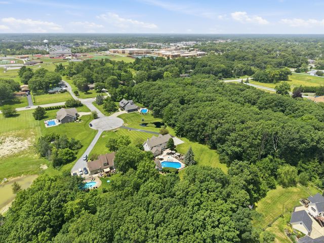 1442 W 127th Place, Crown Point, IN 46307
