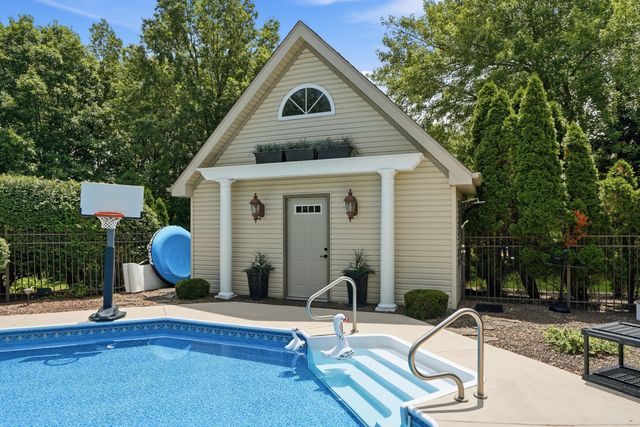 1442 W 127th Place, Crown Point, IN 46307