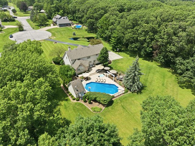 1442 W 127th Place, Crown Point, IN 46307