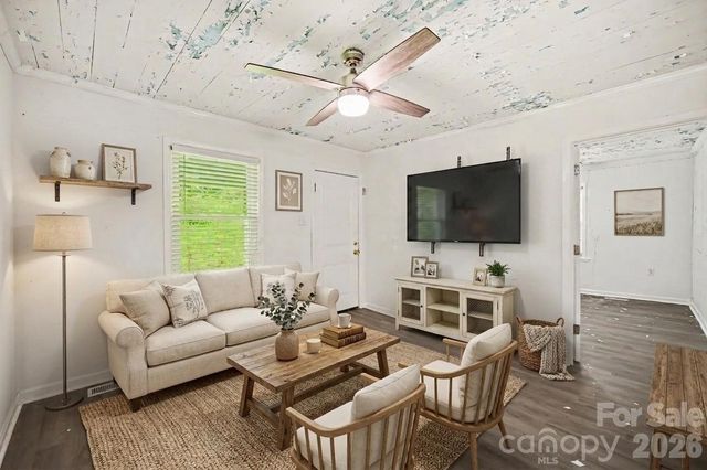 3069 Chinook Trail, Lincolnton, NC 28092