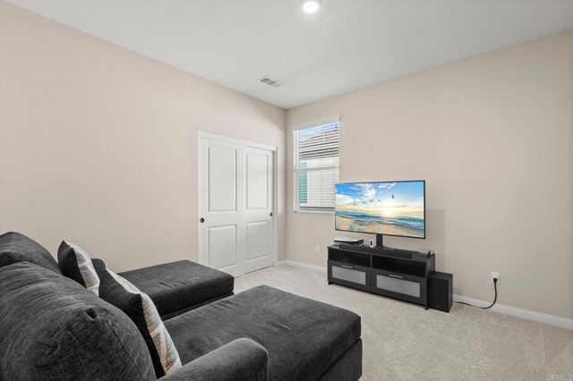 1622 Whitmore Loop, Chula Vista, CA 91913