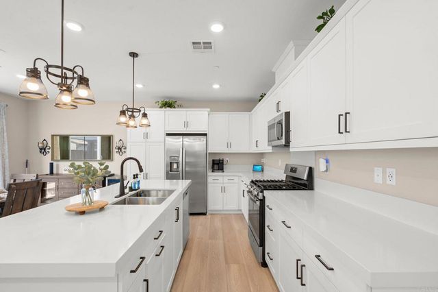 1622 Whitmore Loop, Chula Vista, CA 91913