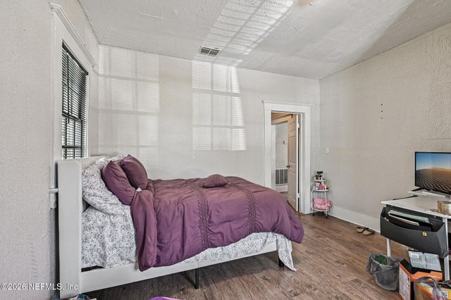 2284 ORCHARD Street, Jacksonville, FL 32209