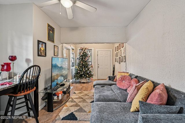 2284 ORCHARD Street, Jacksonville, FL 32209