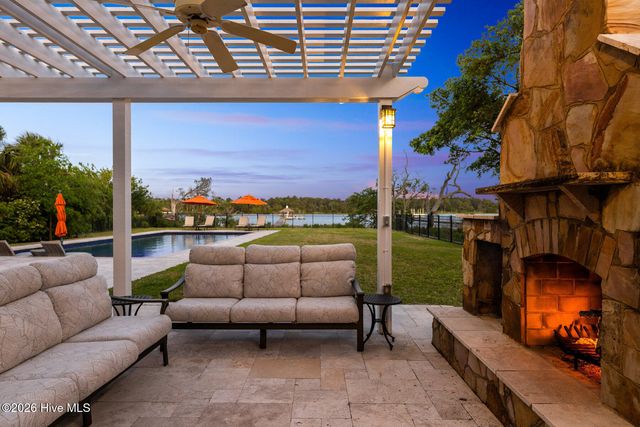 6313 Sea Mist Court, Wilmington, NC 28409