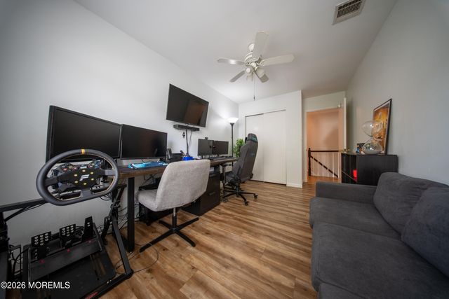 15 Fieldcrest Way, Hazlet, NJ 07730