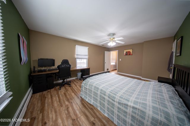 15 Fieldcrest Way, Hazlet, NJ 07730