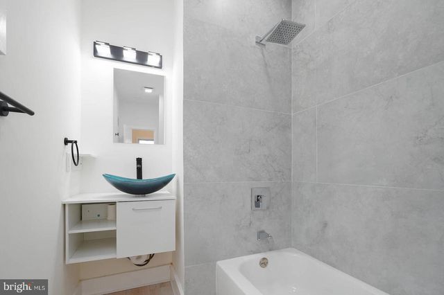 3007 PRESSTMAN ST, Baltimore, MD 21216