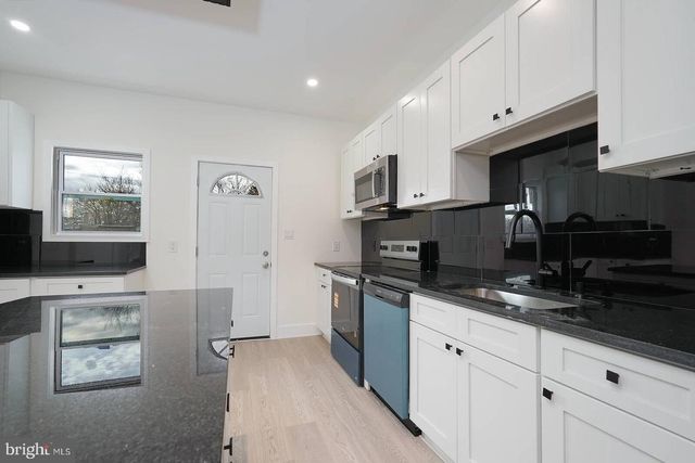 3007 PRESSTMAN ST, Baltimore, MD 21216