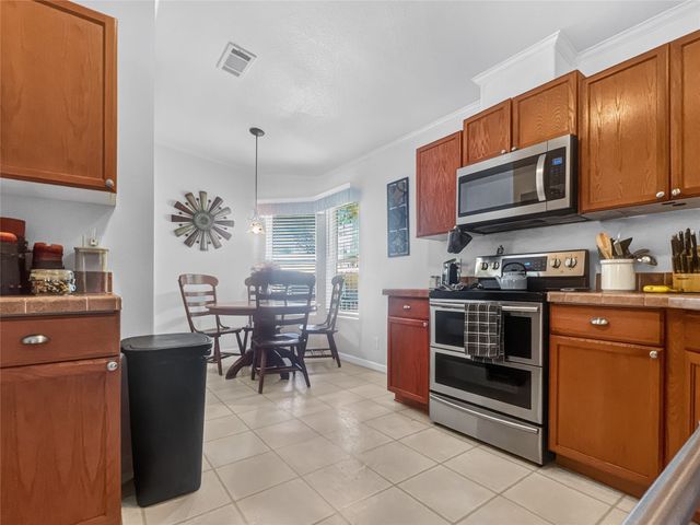 3288 County Road 136, Whitesboro, TX 76273