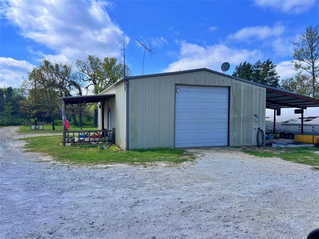 3288 County Road 136, Whitesboro, TX 76273