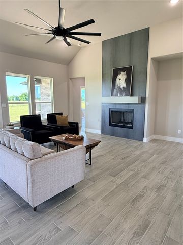 501 Alondrita Street, Celeste, TX 75423