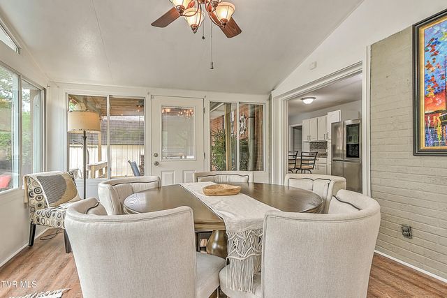 2704 Schumway Drive, Johnson City, TN 37601