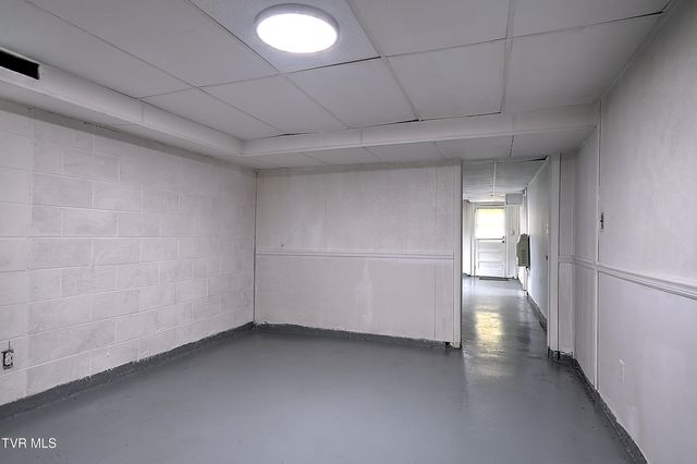 2704 Schumway Drive, Johnson City, TN 37601