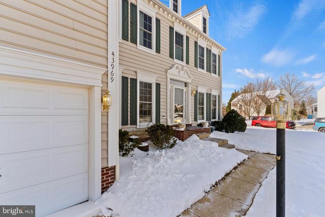 43969 TAVERN DR, Ashburn, VA 20147