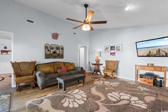 205 Birkdale Ln., Myrtle Beach, SC 29588