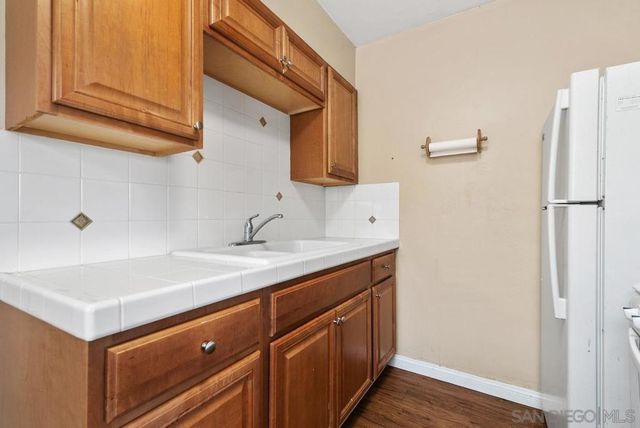 3378 84 B Street, San Diego, CA 92102