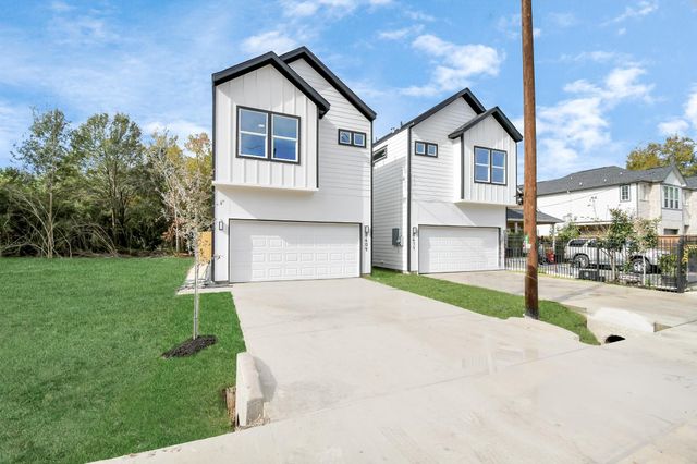 8409 Sunnyhill Street, Houston, TX 77088