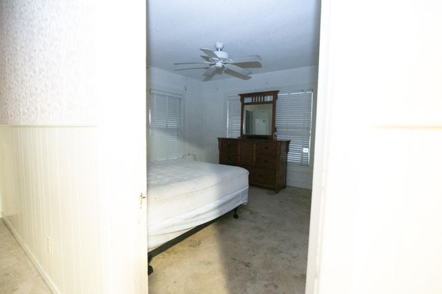 306 NW Third St, Mount Enterprise, TX 75681