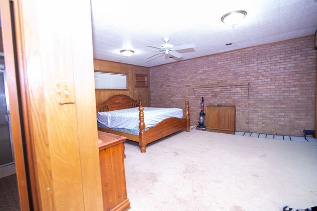 306 NW Third St, Mount Enterprise, TX 75681