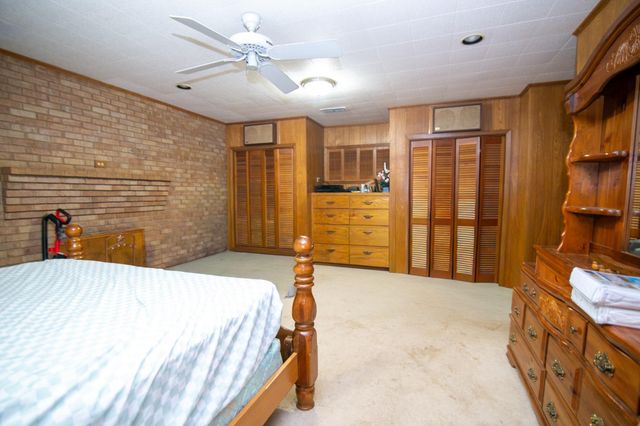 306 NW Third St, Mount Enterprise, TX 75681