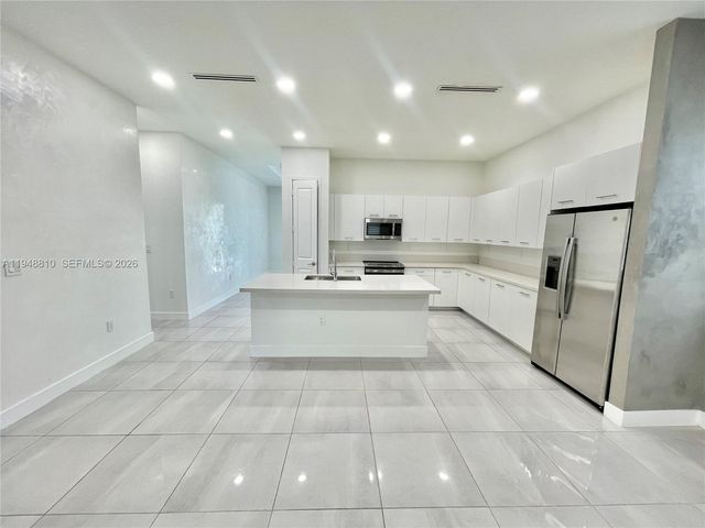 17324 SW 41st St, Miramar, FL 33029