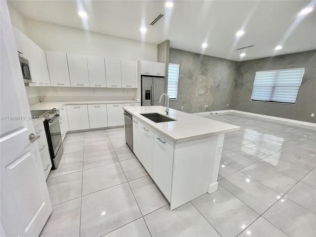 17324 SW 41st St, Miramar, FL 33029